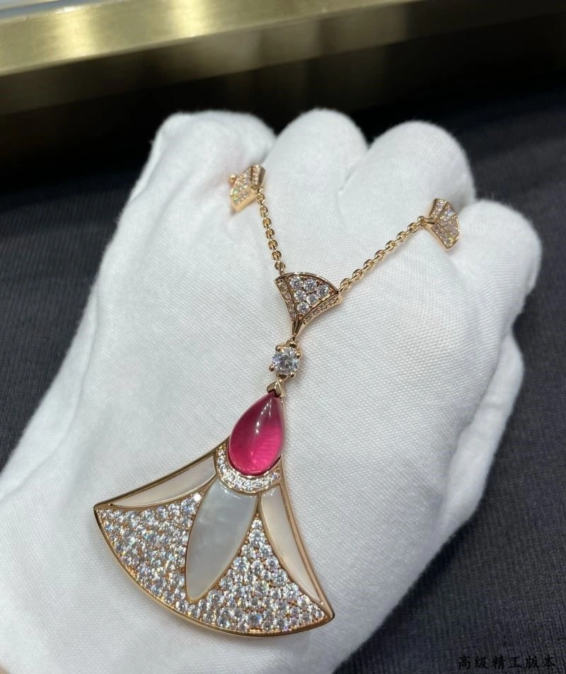 Bvlgari Necklaces Snug 216217