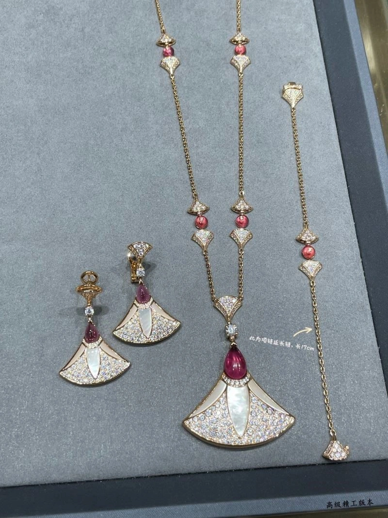 Bvlgari Necklaces Snug 216217