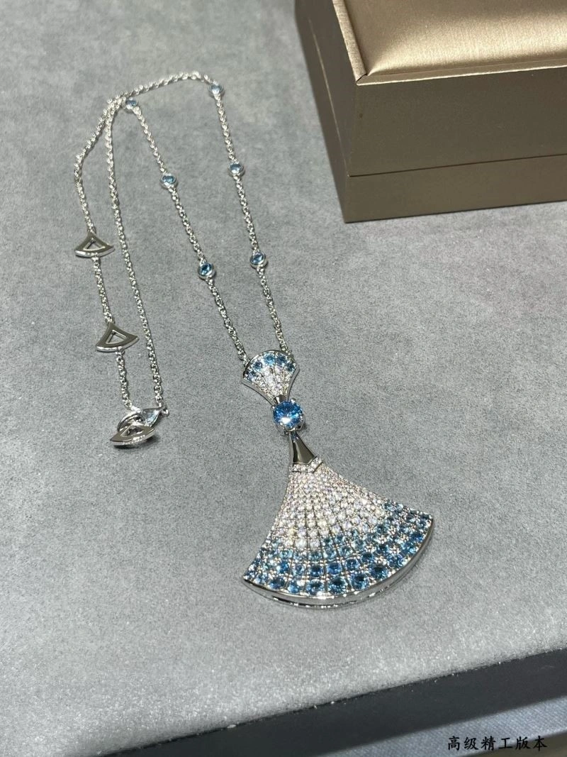 Bold Bvlgari Necklaces 216228