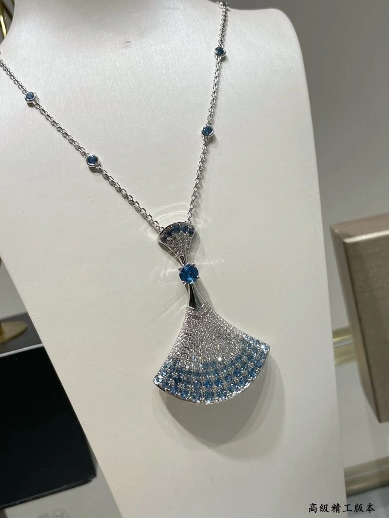 Bold Bvlgari Necklaces 216228