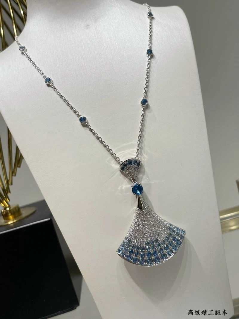 Bold Bvlgari Necklaces 216228