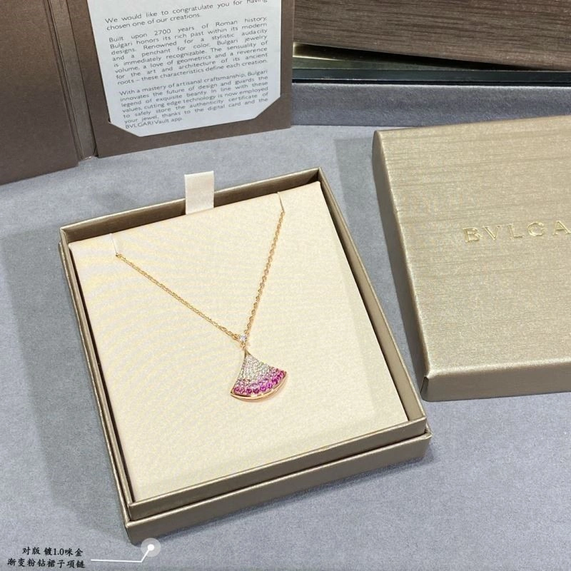 UrbanChic Bvlgari Necklaces 216225