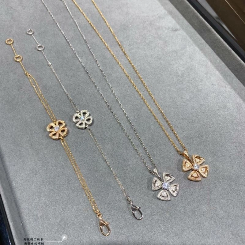 Bvlgari Necklaces ZipUp 216231