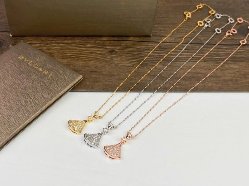 Bvlgari Necklaces UrbanChic 216173