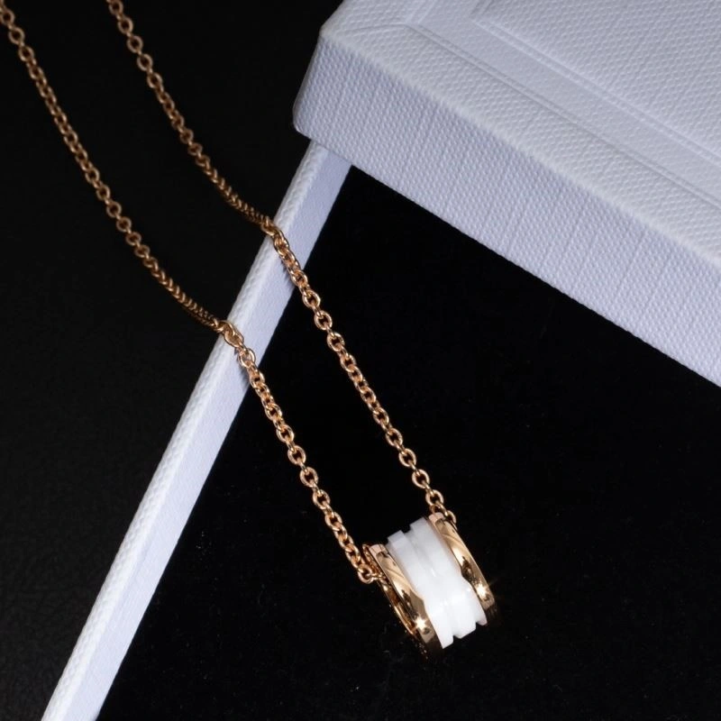 Bvlgari Necklaces Classic 216240