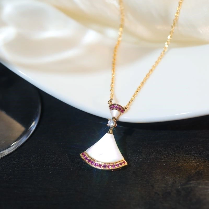 Bvlgari Necklaces Refined 216151