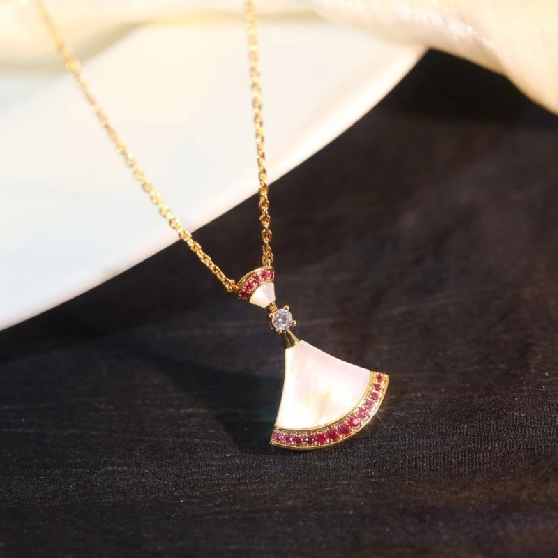 Bvlgari Necklaces Refined 216151