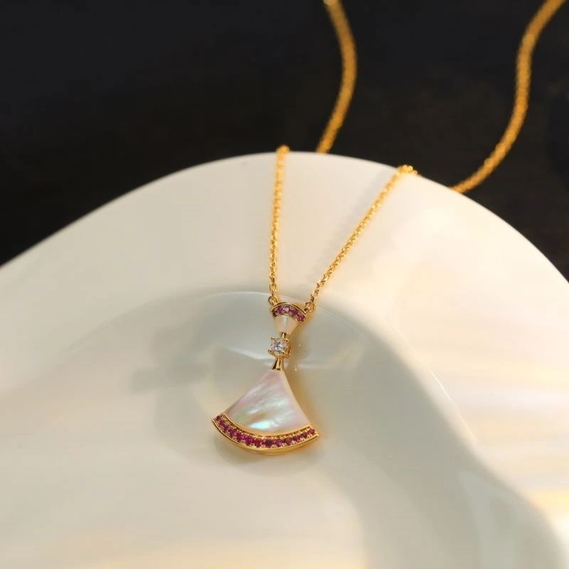 Bvlgari Necklaces Refined 216151