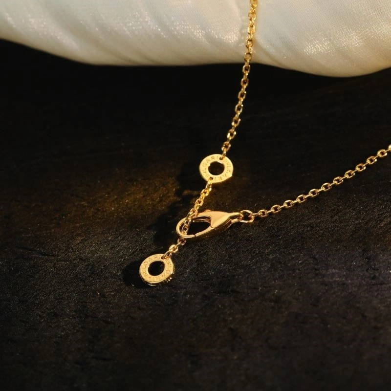 Bvlgari Necklaces Refined 216151