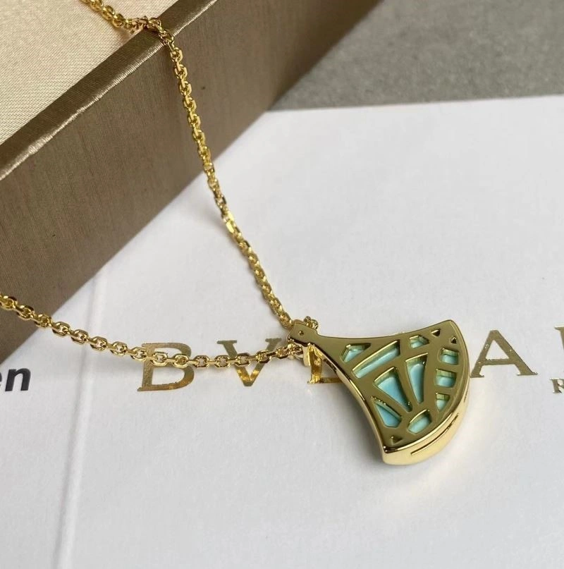 Seasonal Bvlgari Necklaces 216145