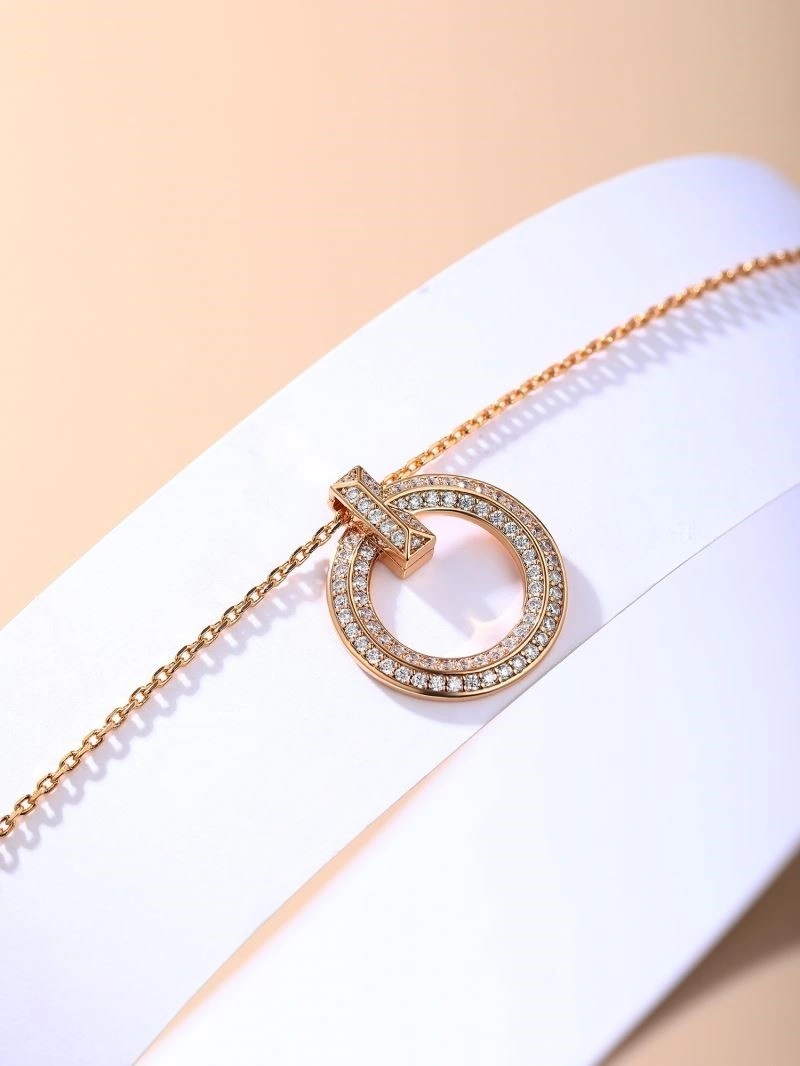 Sporty Bvlgari Necklaces 216144