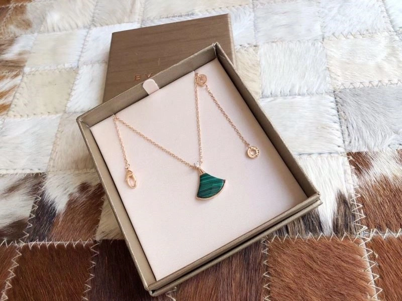 Bvlgari Necklaces DailyWear 216137