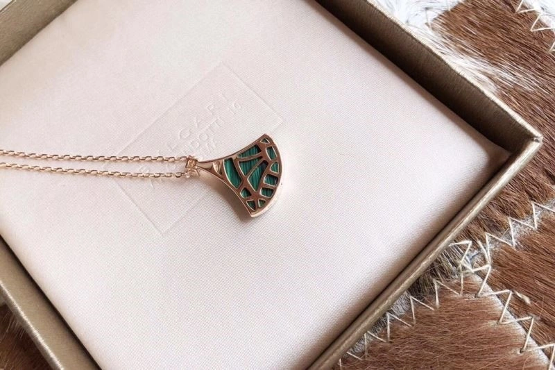 Bvlgari Necklaces DailyWear 216137