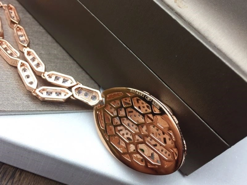 Bvlgari Necklaces Elegant 216138