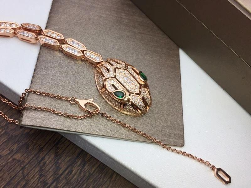 Bvlgari Necklaces Elegant 216138