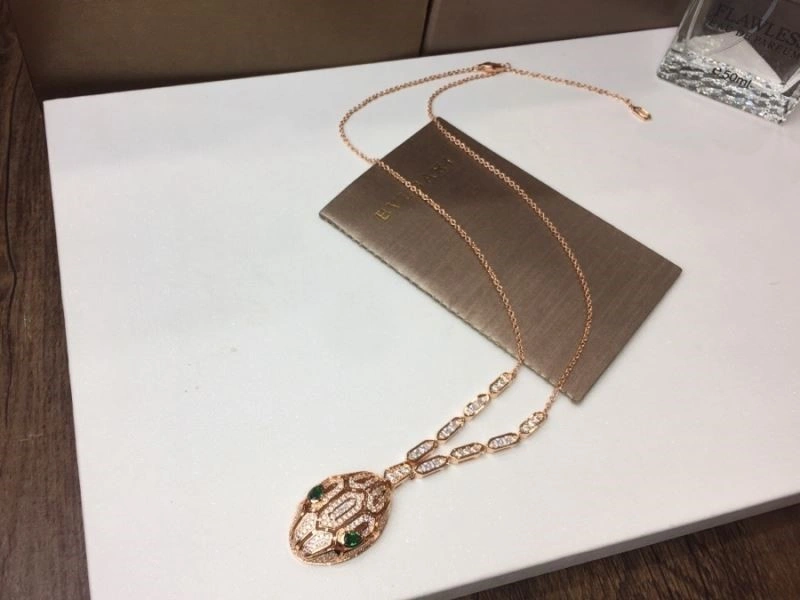 Bvlgari Necklaces Elegant 216138