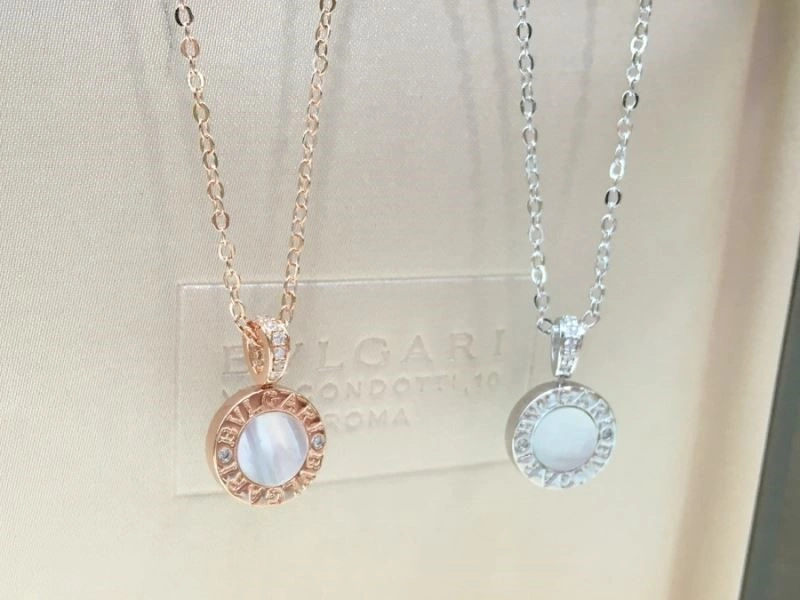 Bvlgari Necklaces Refined 216131