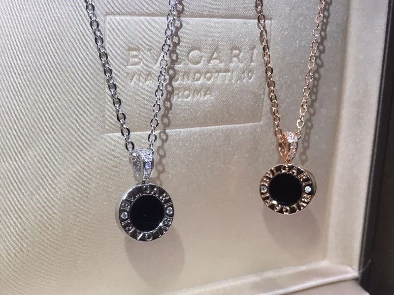 Bvlgari Necklaces Refined 216131