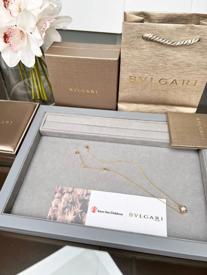 UrbanChic Bvlgari Necklaces 216129