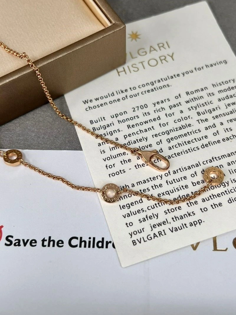 UrbanChic Bvlgari Necklaces 216129