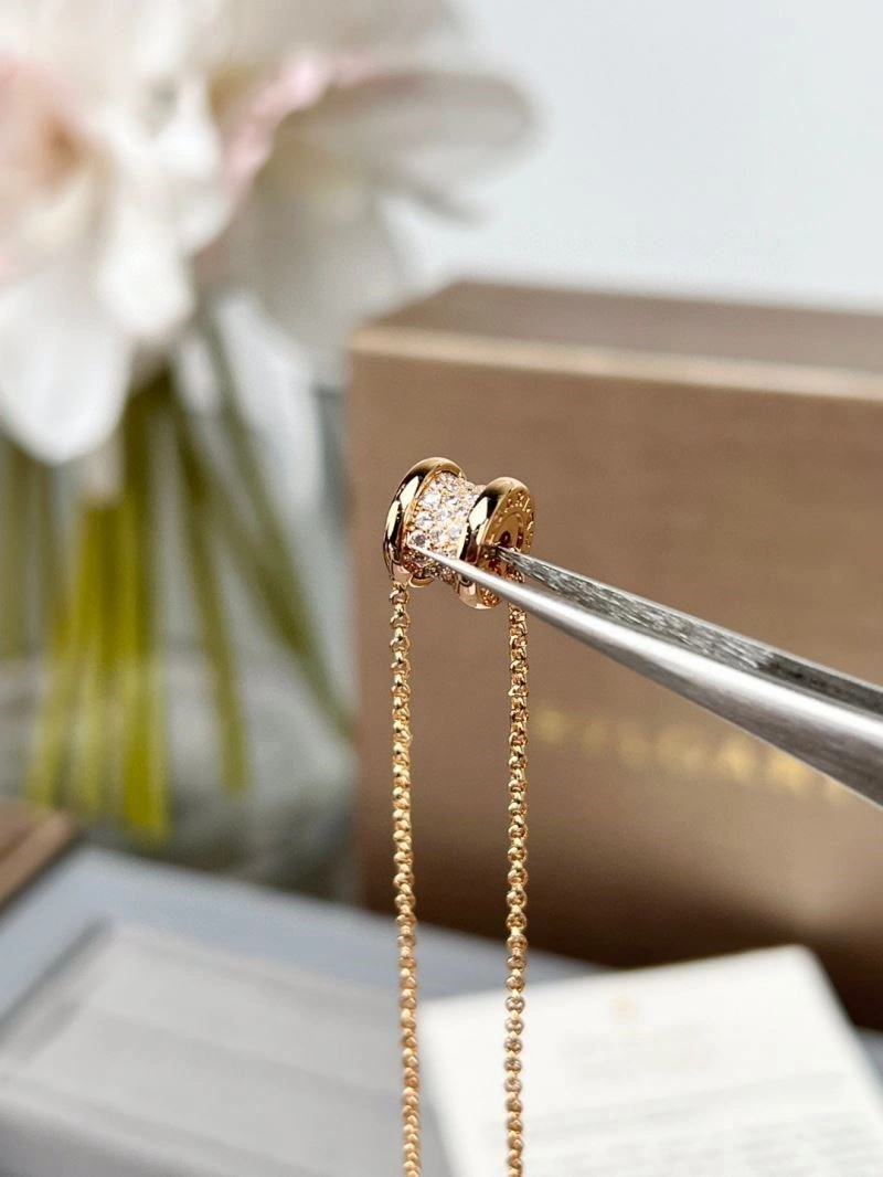 UrbanChic Bvlgari Necklaces 216129