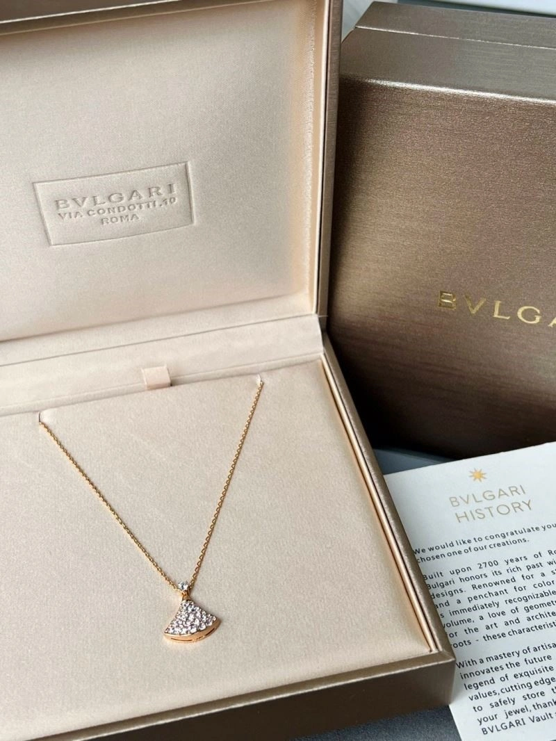 Compact Bvlgari Necklaces 216136