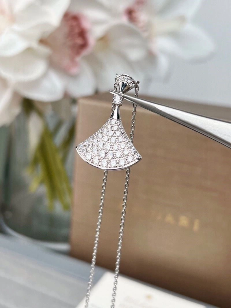 Resilient Bvlgari Necklaces 216132