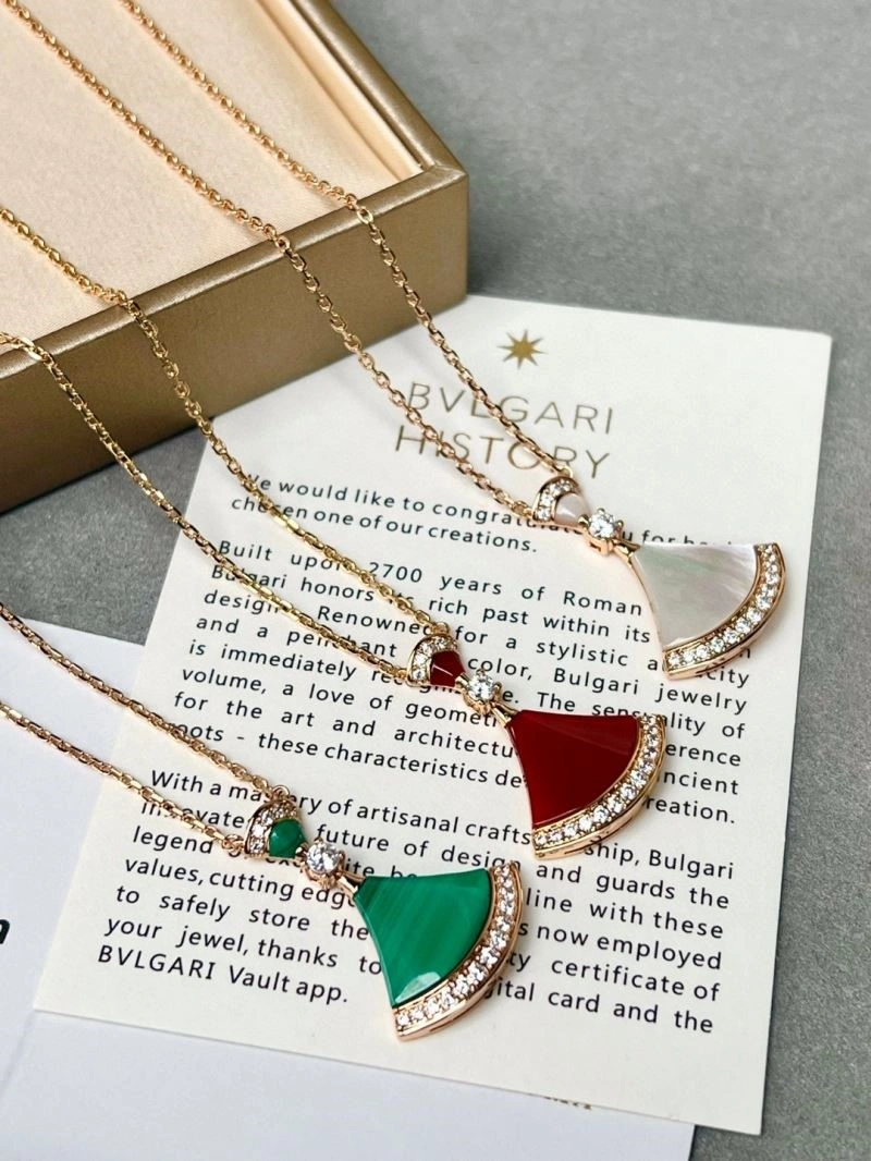 Bvlgari Necklaces Supportive 216127