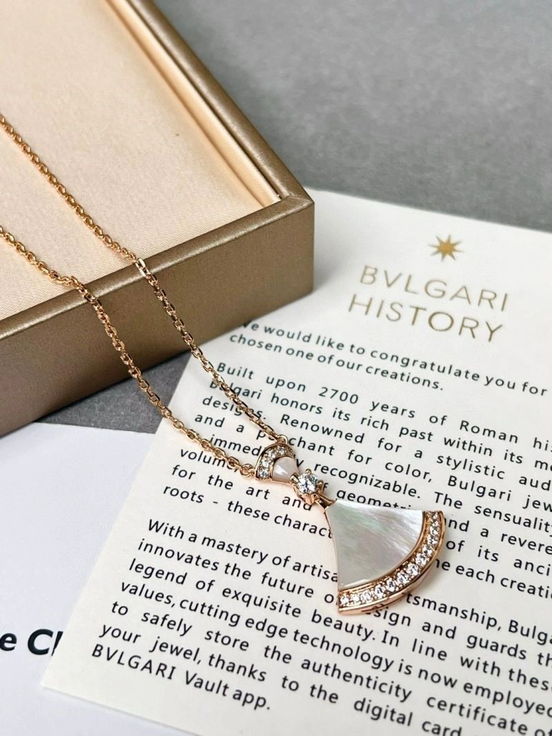 Bvlgari Necklaces Supportive 216127