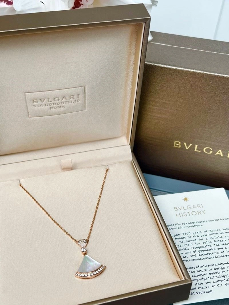 Bvlgari Necklaces Supportive 216127