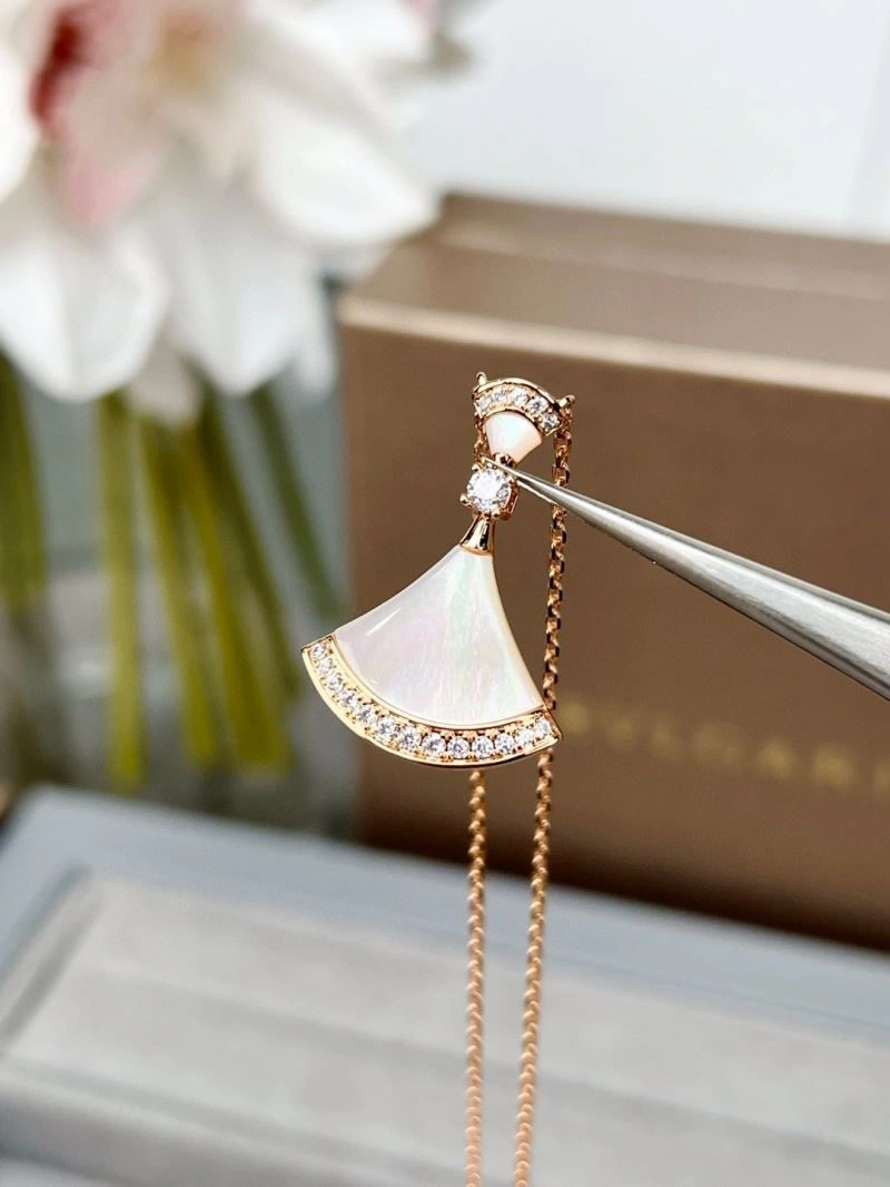 Bvlgari Necklaces Supportive 216127