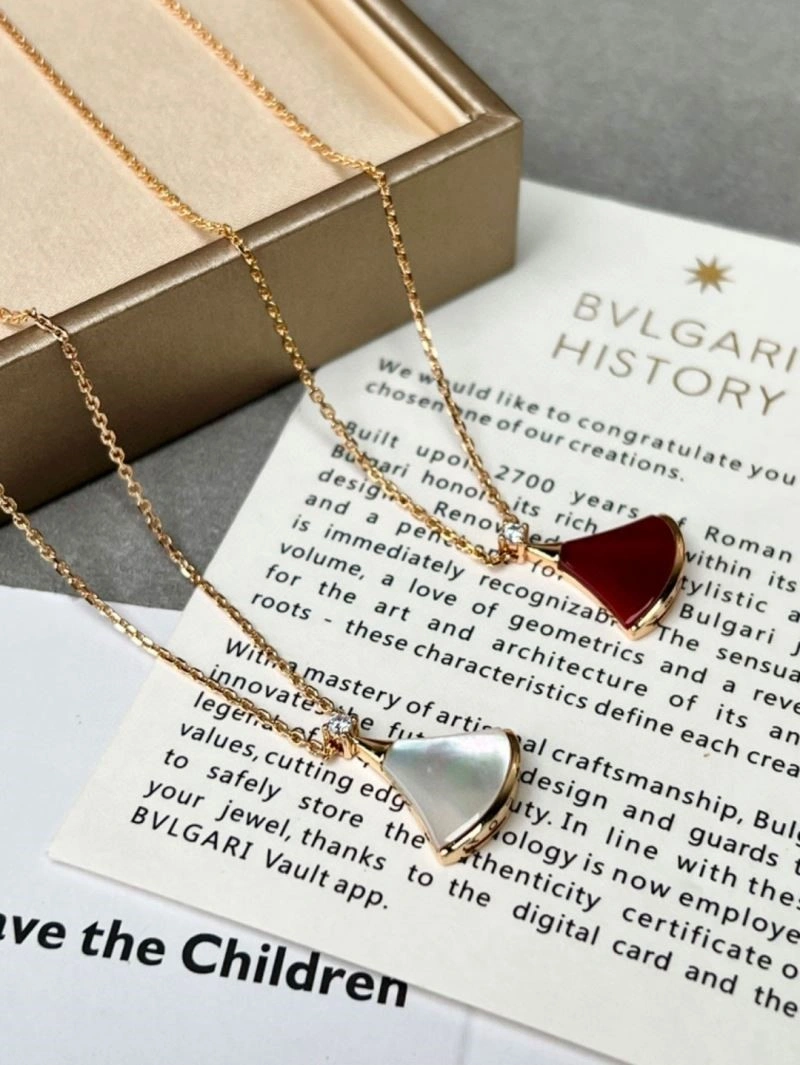 ComfortFit Bvlgari Necklaces 216122