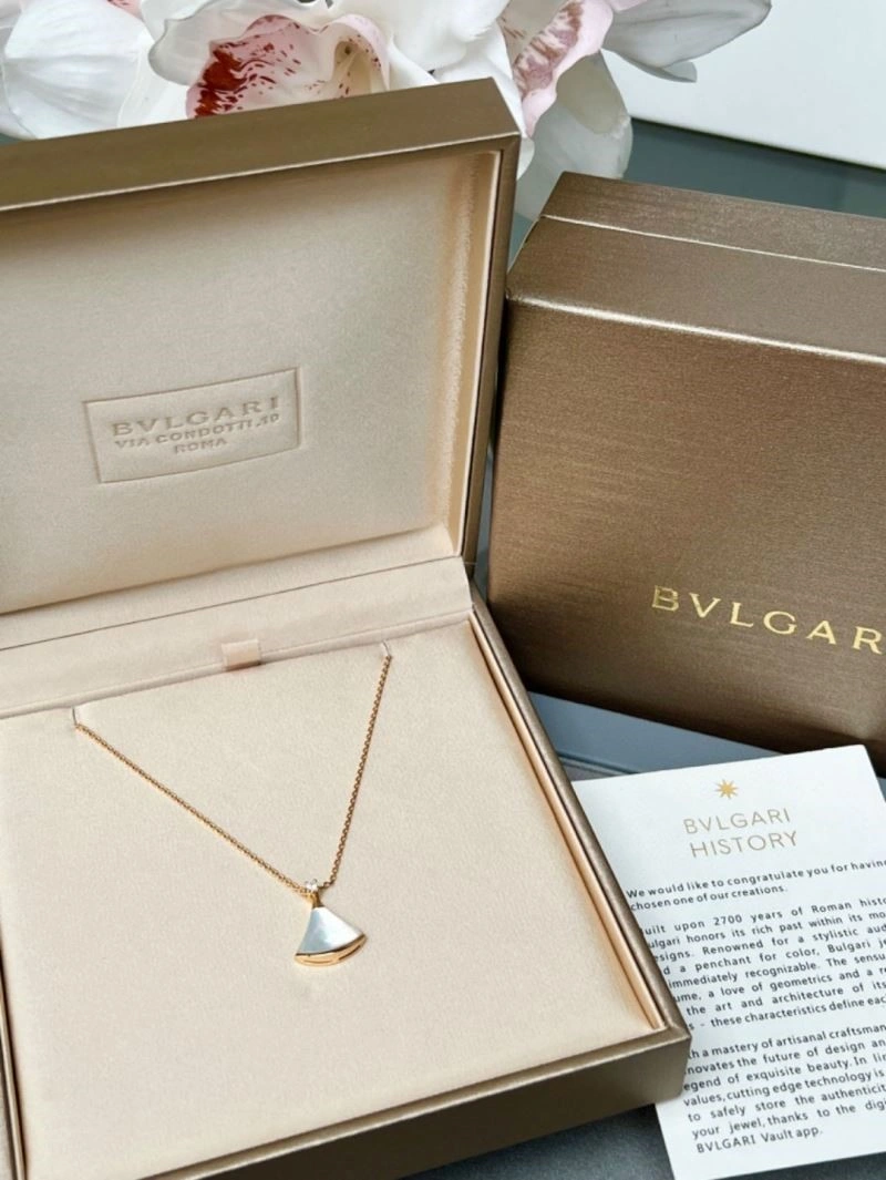 EasyMatch Bvlgari Necklaces 216120