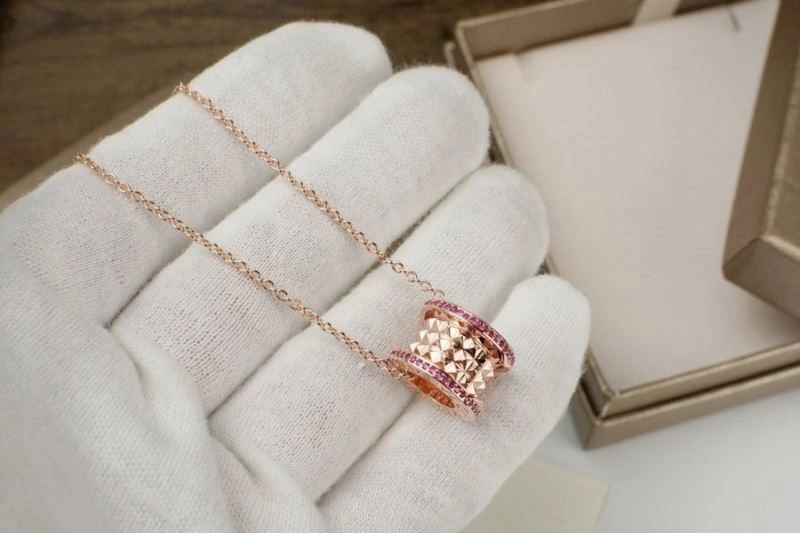 Bvlgari Necklaces Classic 216043