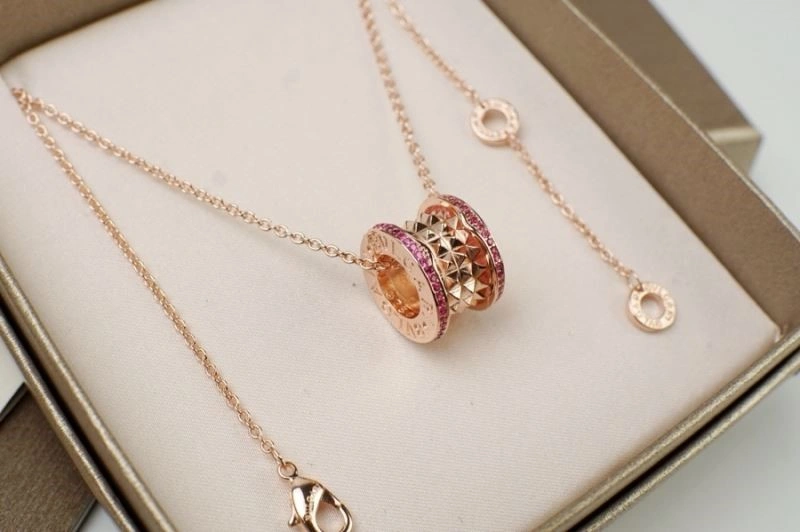 Bvlgari Necklaces Classic 216043