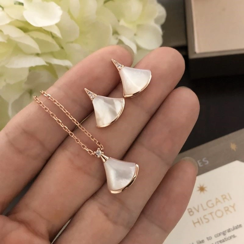 Unique Bvlgari Necklaces 216029