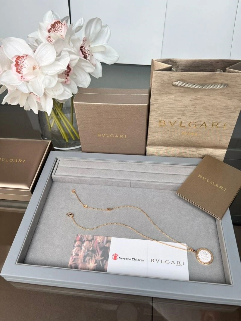 Bvlgari Necklaces Packable 216021