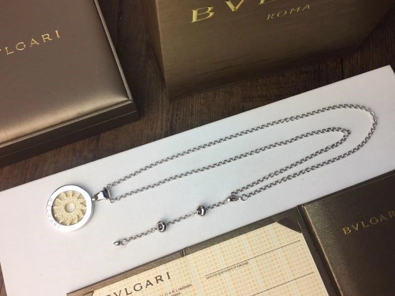 Bvlgari Necklaces Sporty 216046