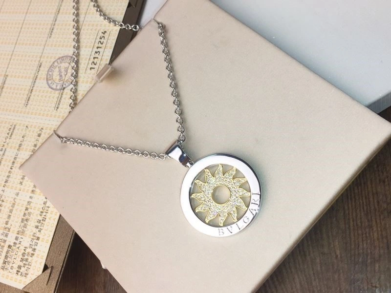 Bvlgari Necklaces Sporty 216046