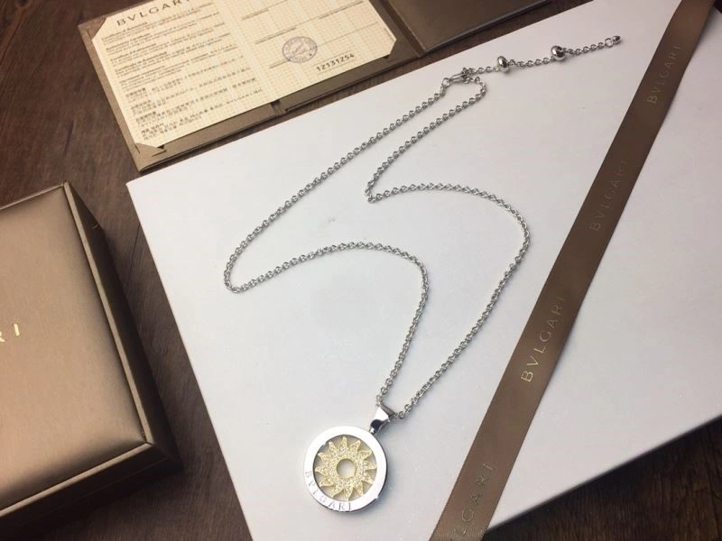 Bvlgari Necklaces Sporty 216046