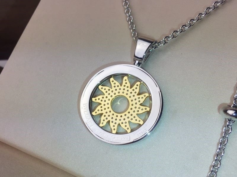 Bvlgari Necklaces Sporty 216046