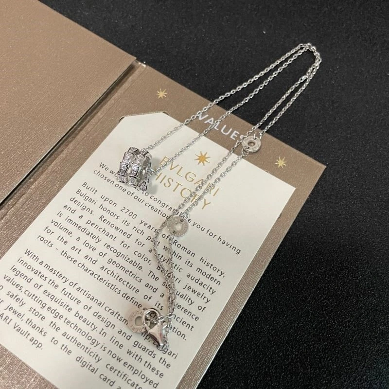Elegant Bvlgari Necklaces 216020