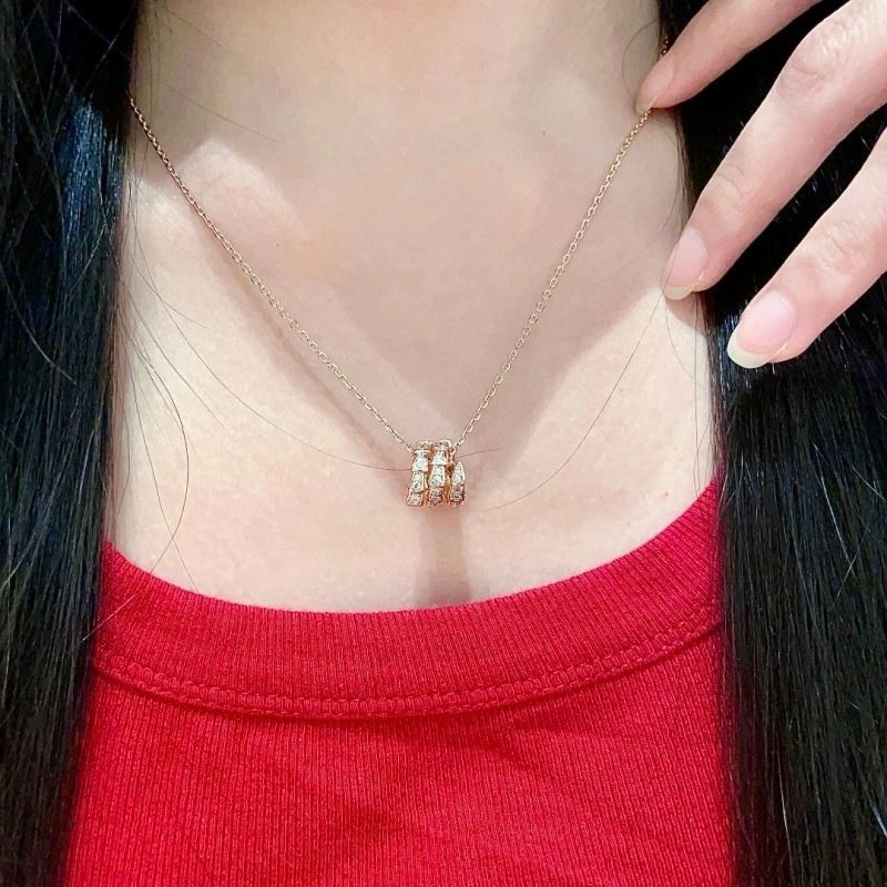 Bvlgari Necklaces Affordable 216018