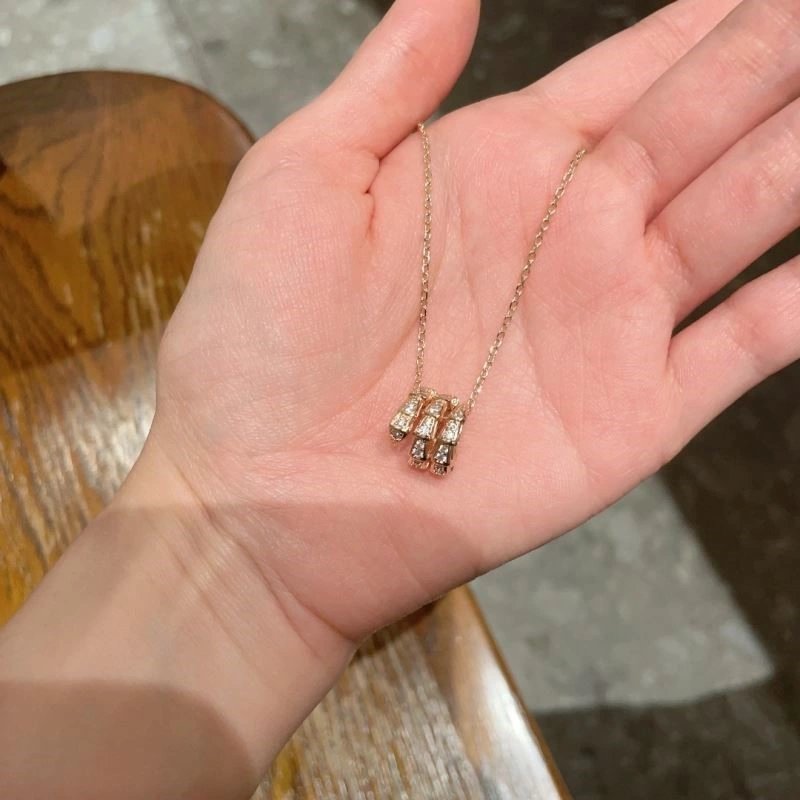 Bvlgari Necklaces Affordable 216018