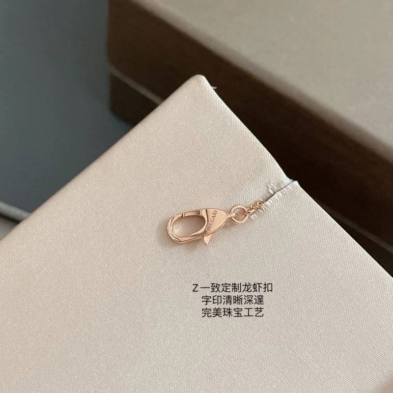 Contemporary Bvlgari Necklaces 216019