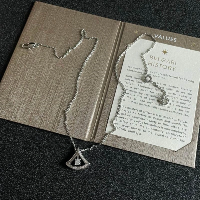 FreshLook Bvlgari Necklaces 216016