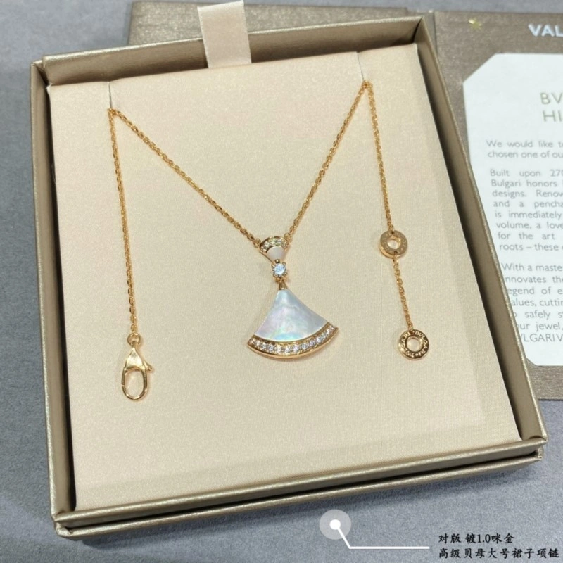 Breathable Bvlgari Necklaces 215999