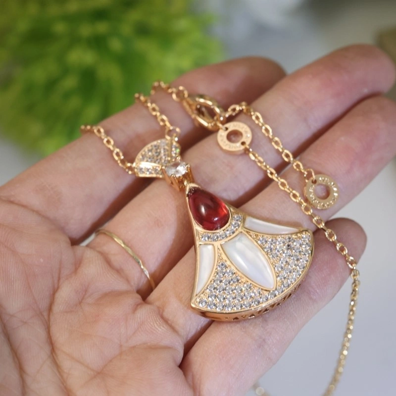 Breathable Bvlgari Necklaces 216017