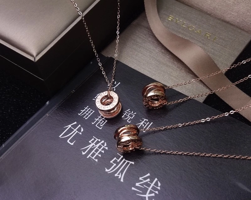 OdorResistant Bvlgari Necklaces 215991