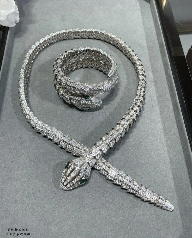 FreshLook Bvlgari Necklaces 215990
